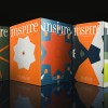 Cada una de las 22 000 cubiertas de la inspiradora revista Inspire de Iggesund Paperboard es distinta gracias a sus campos de color de impresión variable, a sus patrones de barniz y a sus códigos de tiempo. © Iggesund